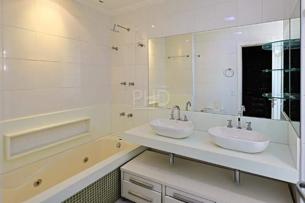 Cobertura, 3 quartos, 220 m² - Foto 10