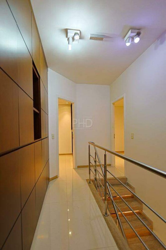 Cobertura, 3 quartos, 220 m² - Foto 4