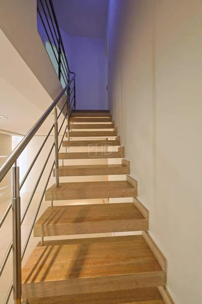 Cobertura, 3 quartos, 220 m² - Foto 5