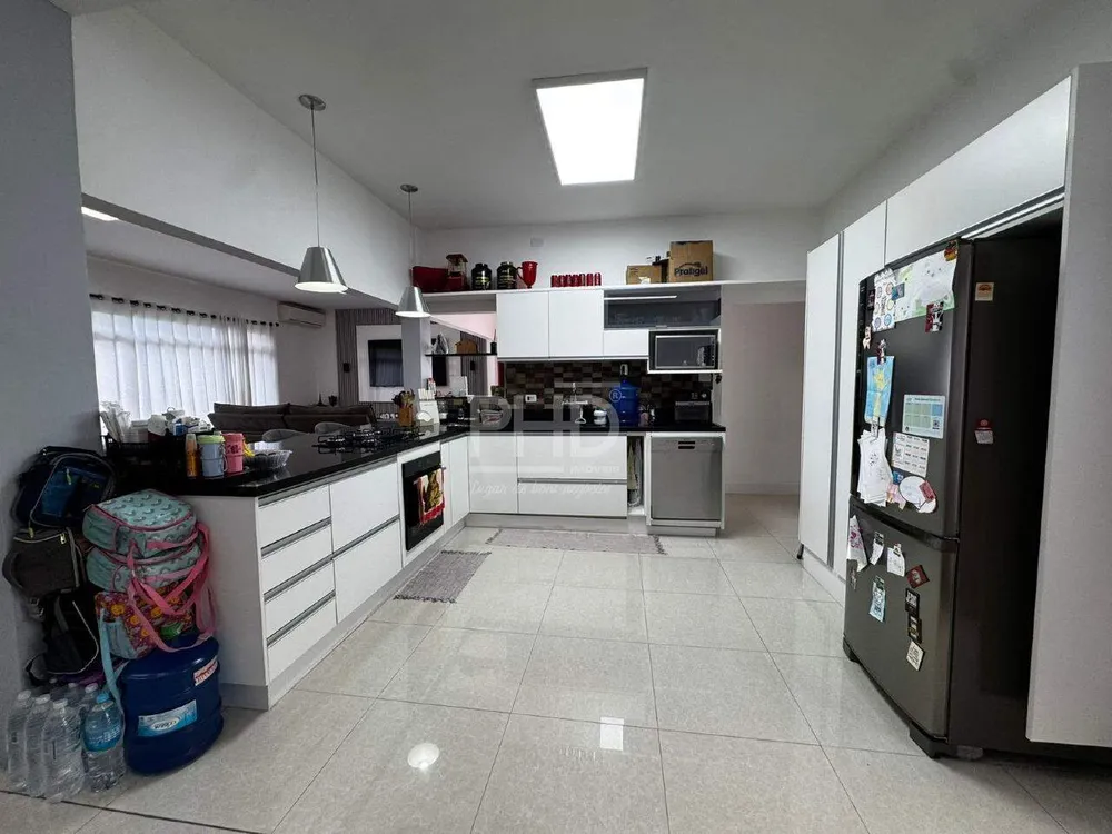 Casa, 3 quartos, 230 m² - Foto 5