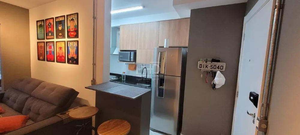 Apartamento à venda com 2 quartos, 64m² - Foto 4