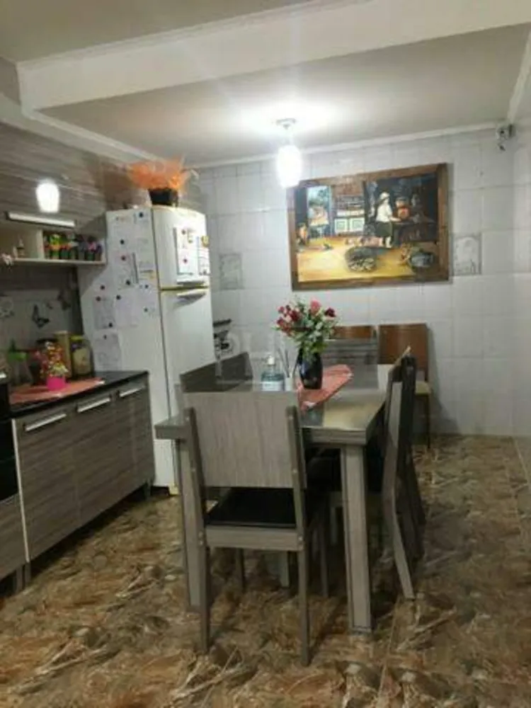 Sobrado, 3 quartos, 240 m² - Foto 2
