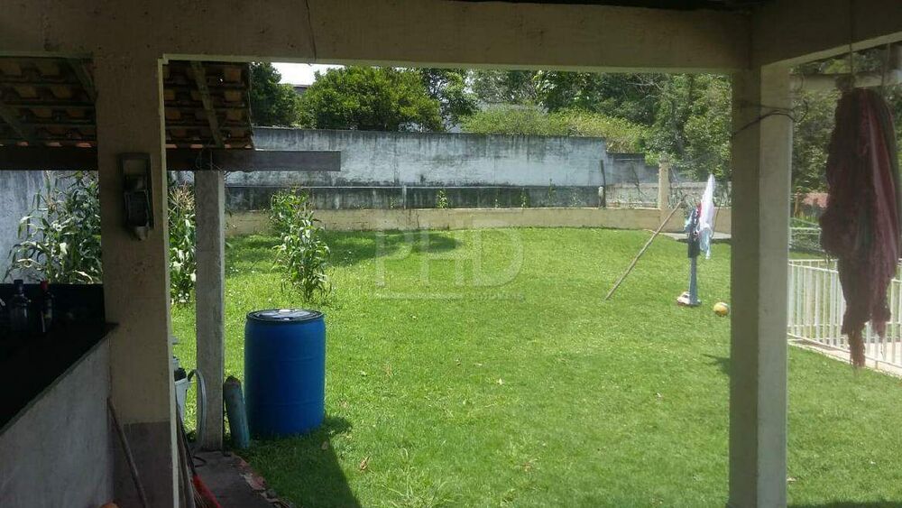 Chácara, 4 quartos, 3050 m² - Foto 2