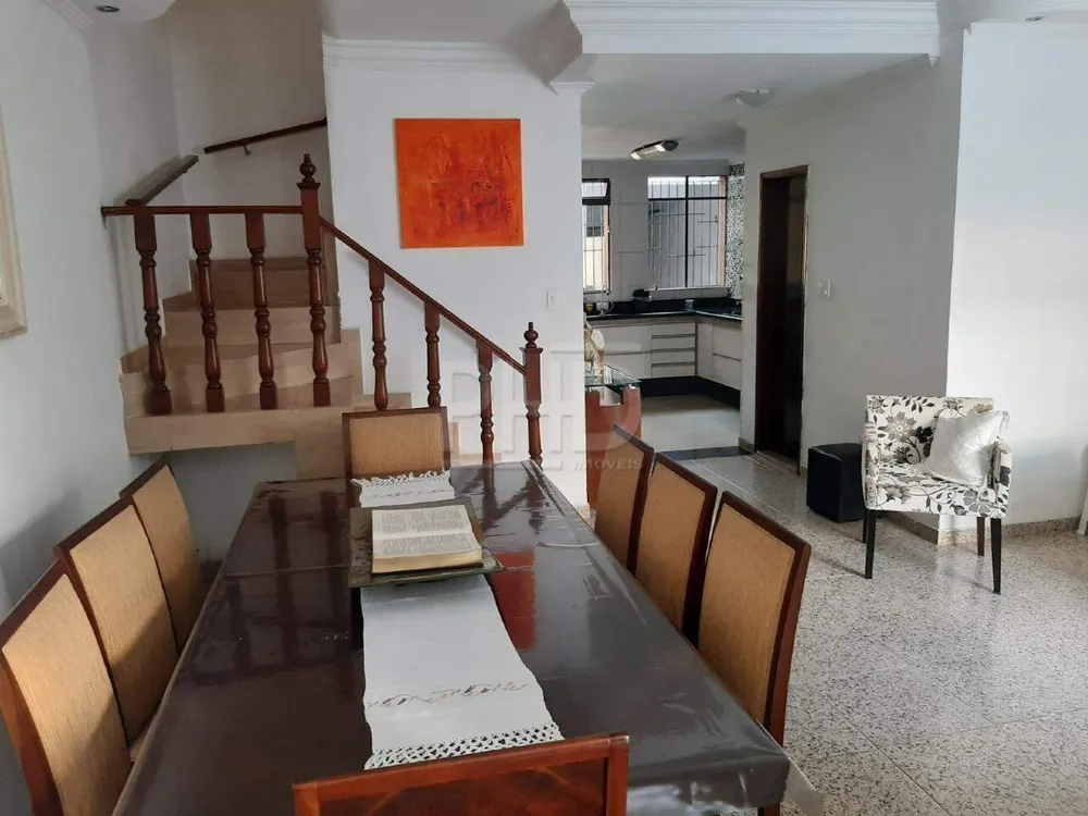 Sobrado, 3 quartos, 220 m² - Foto 1