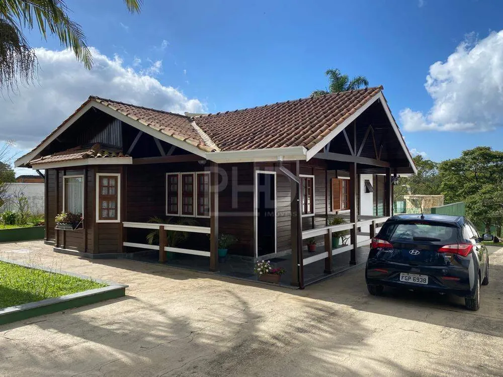 Chácara, 4 quartos, 1337 m² - Foto 1