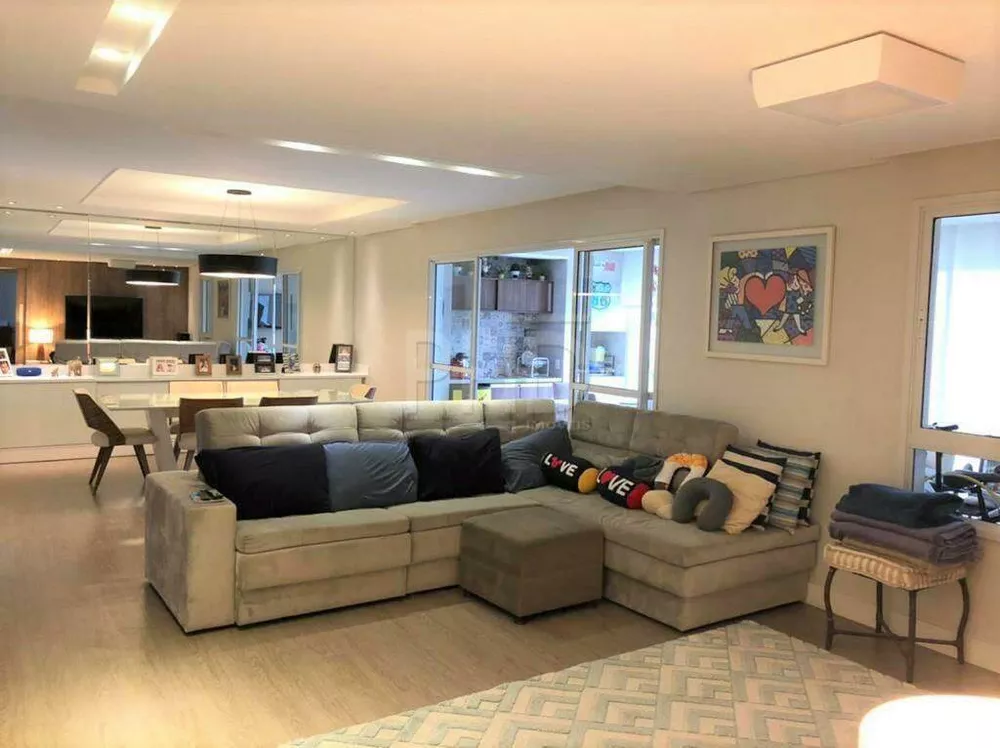 Apartamento, 3 quartos, 155 m² - Foto 1