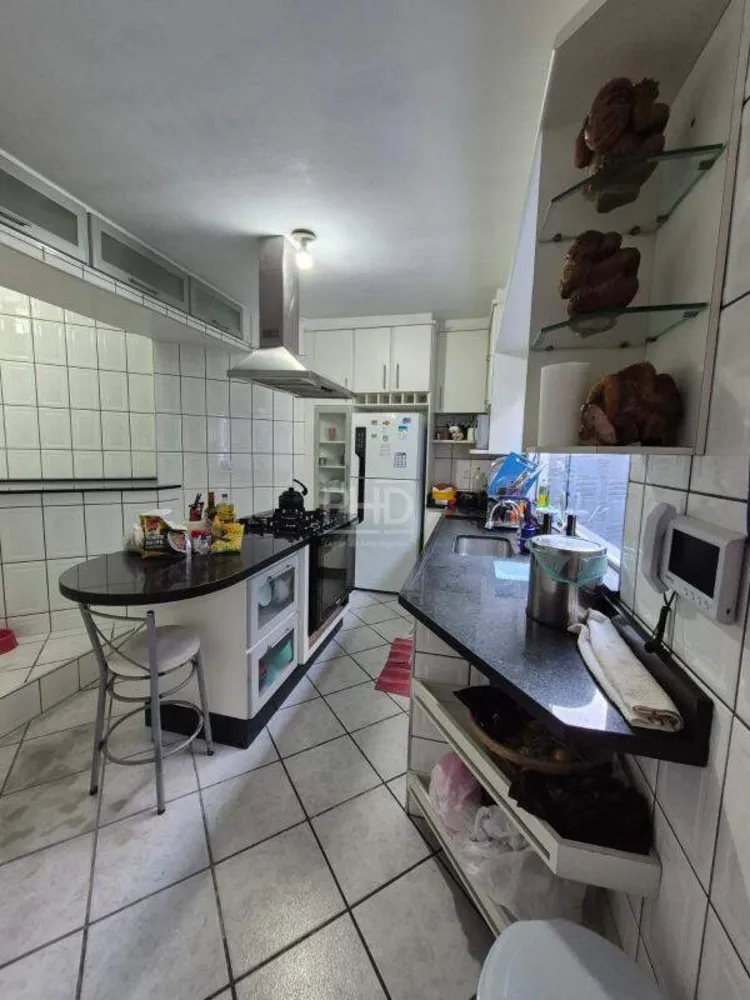 Casa, 3 quartos, 234 m² - Foto 6