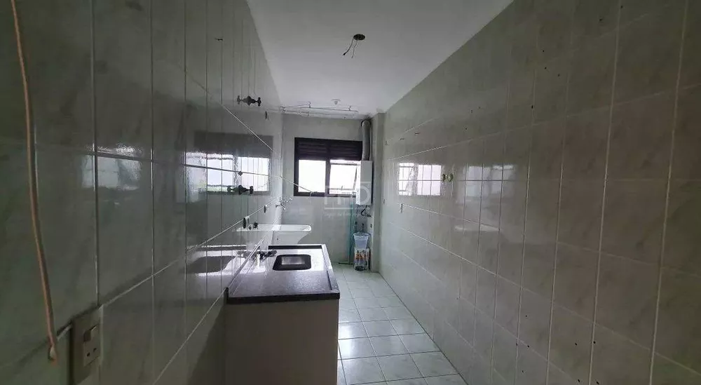 Apartamento à venda com 3 quartos, 82m² - Foto 3