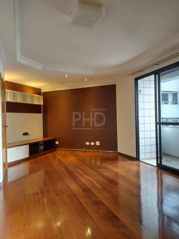 Apartamento à venda com 3 quartos, 135m² - Foto 1