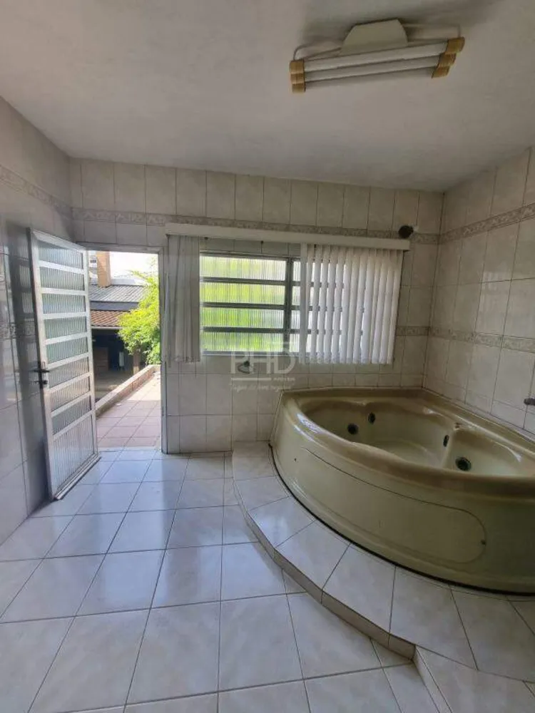Sobrado, 3 quartos, 300 m² - Foto 1