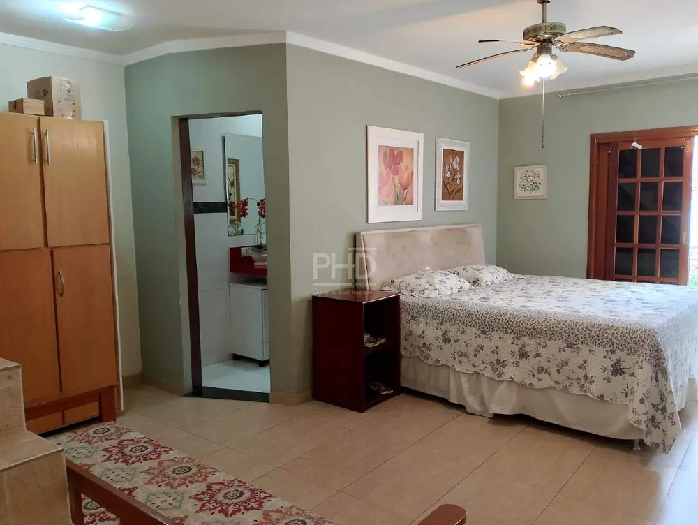Sobrado, 4 quartos, 305 m² - Foto 1