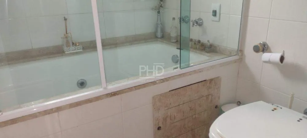 Sobrado, 3 quartos, 242 m² - Foto 8