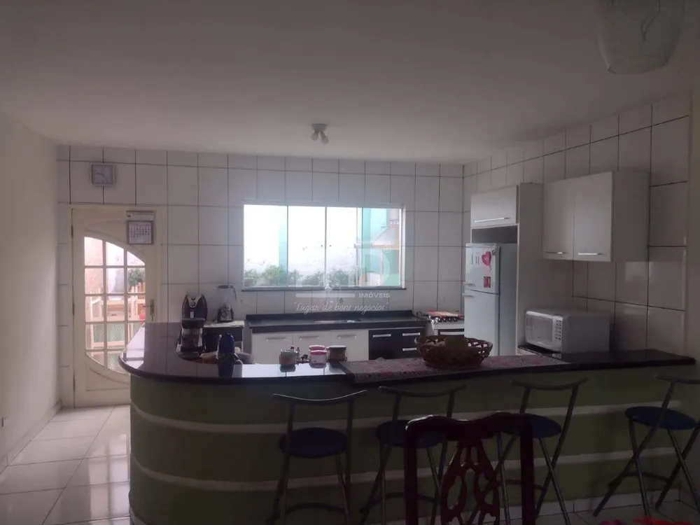 Sobrado, 3 quartos, 220 m² - Foto 1