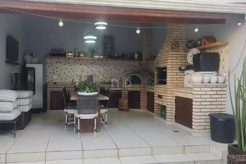 Casa, 4 quartos, 269 m² - Foto 4