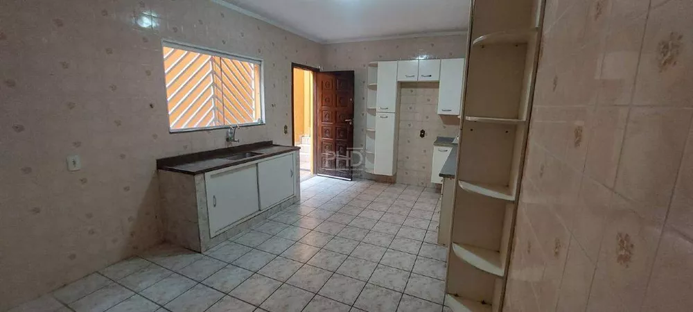 Sobrado à venda com 3 quartos, 159m² - Foto 4