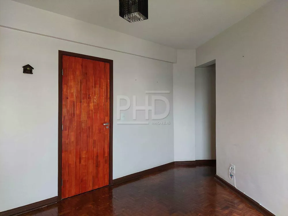 Apartamento à venda com 2 quartos, 70m² - Foto 4