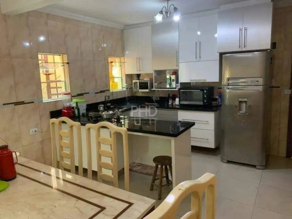 Sobrado, 4 quartos, 235 m² - Foto 3