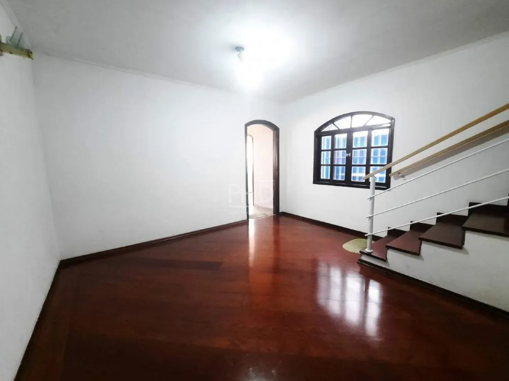 Casa, 3 quartos, 242 m² - Foto 2