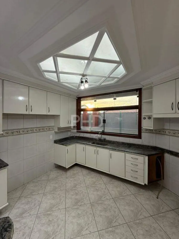 Sobrado, 4 quartos, 580 m² - Foto 2