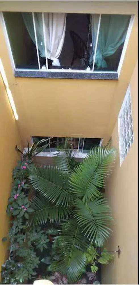 Sobrado, 4 quartos, 240 m² - Foto 2