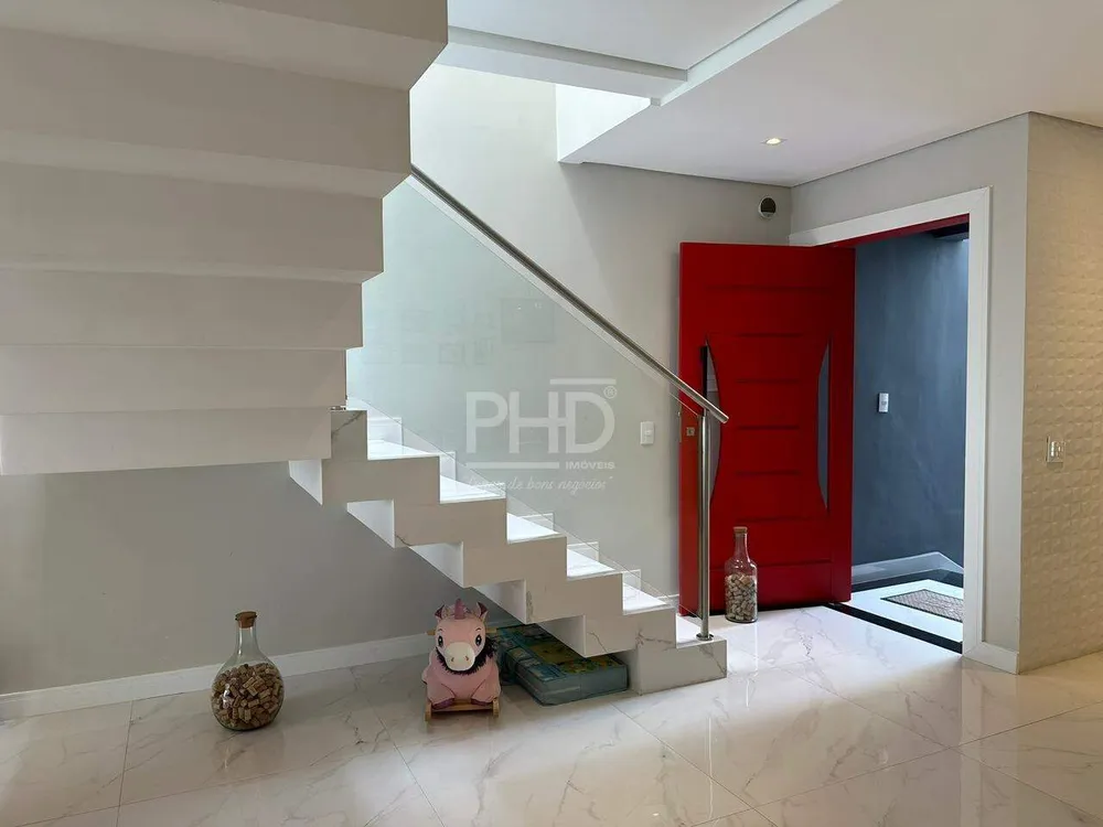 Sobrado, 3 quartos, 330 m² - Foto 3