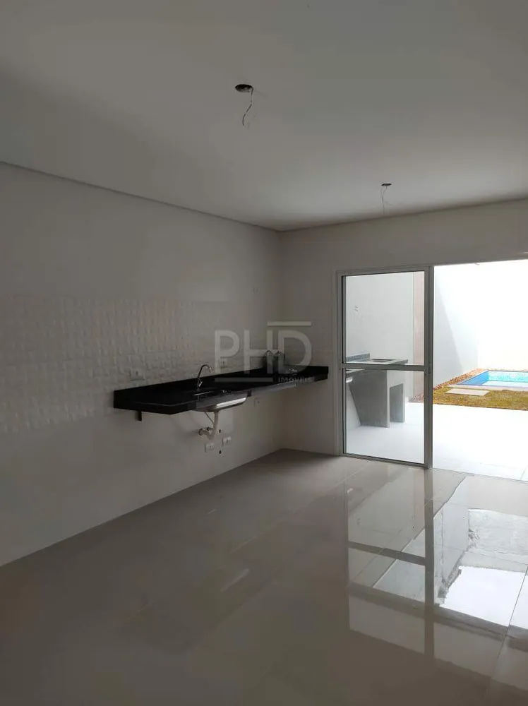 Sobrado, 3 quartos, 204 m² - Foto 1