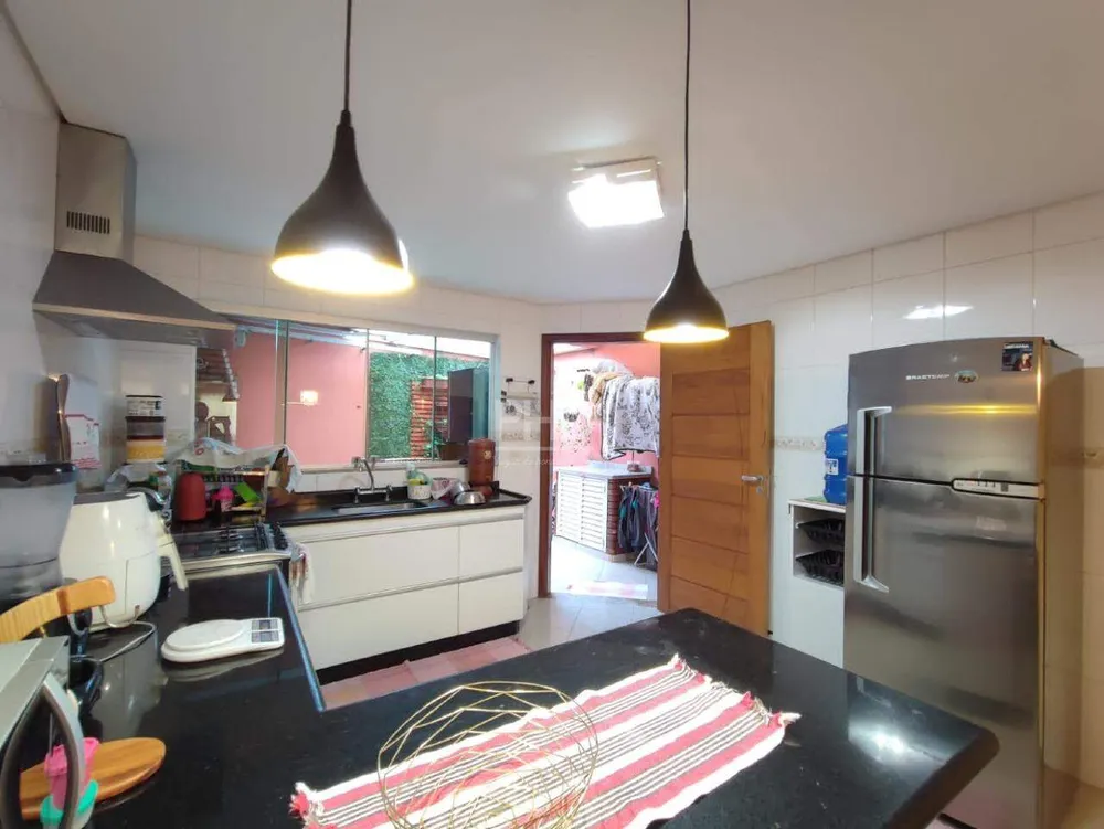 Sobrado, 3 quartos, 168 m² - Foto 1