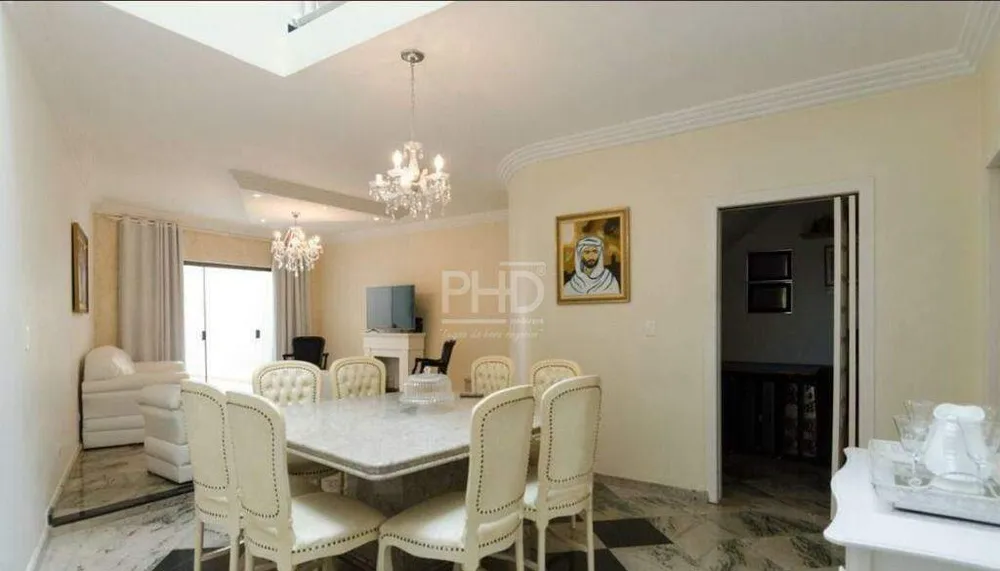 Sobrado, 3 quartos, 266 m² - Foto 1
