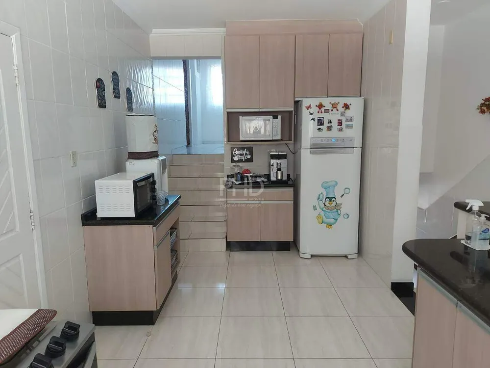 Sobrado, 3 quartos, 321 m² - Foto 2