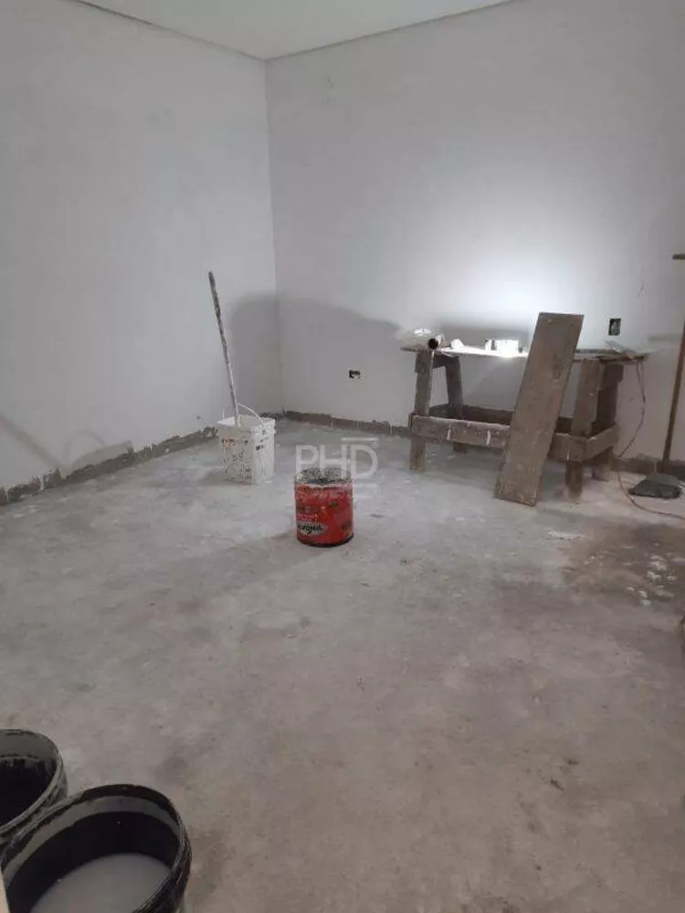 Sobrado à venda com 4 quartos, 230m² - Foto 1