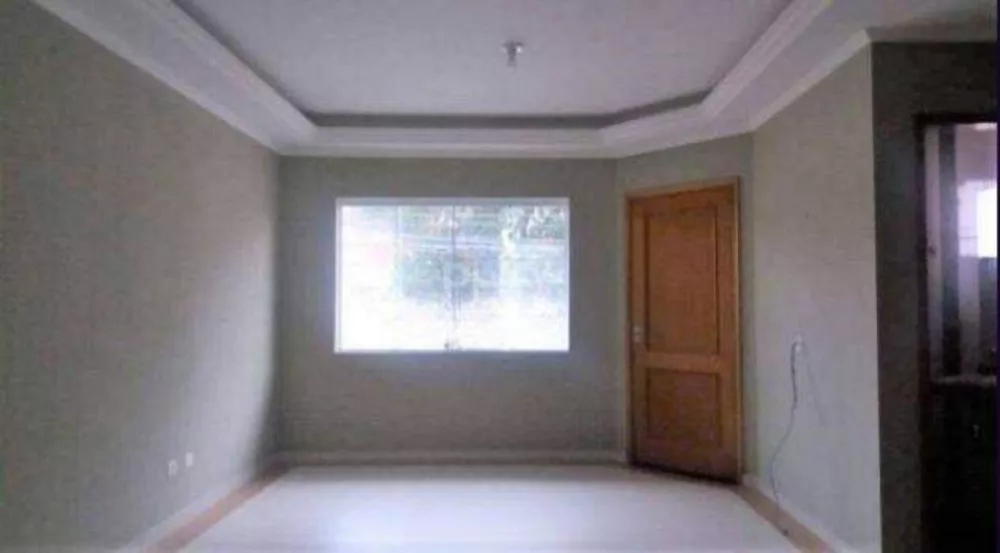 Sobrado à venda com 3 quartos, 190m² - Foto 2