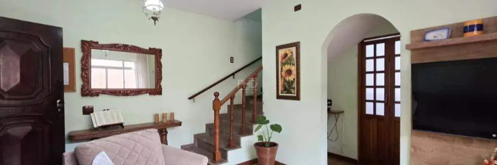 Sobrado, 3 quartos, 370 m² - Foto 1