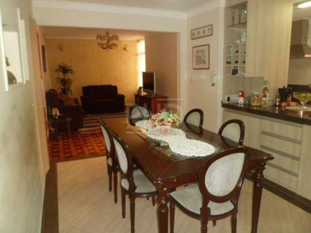 Casa, 3 quartos, 232 m² - Foto 2