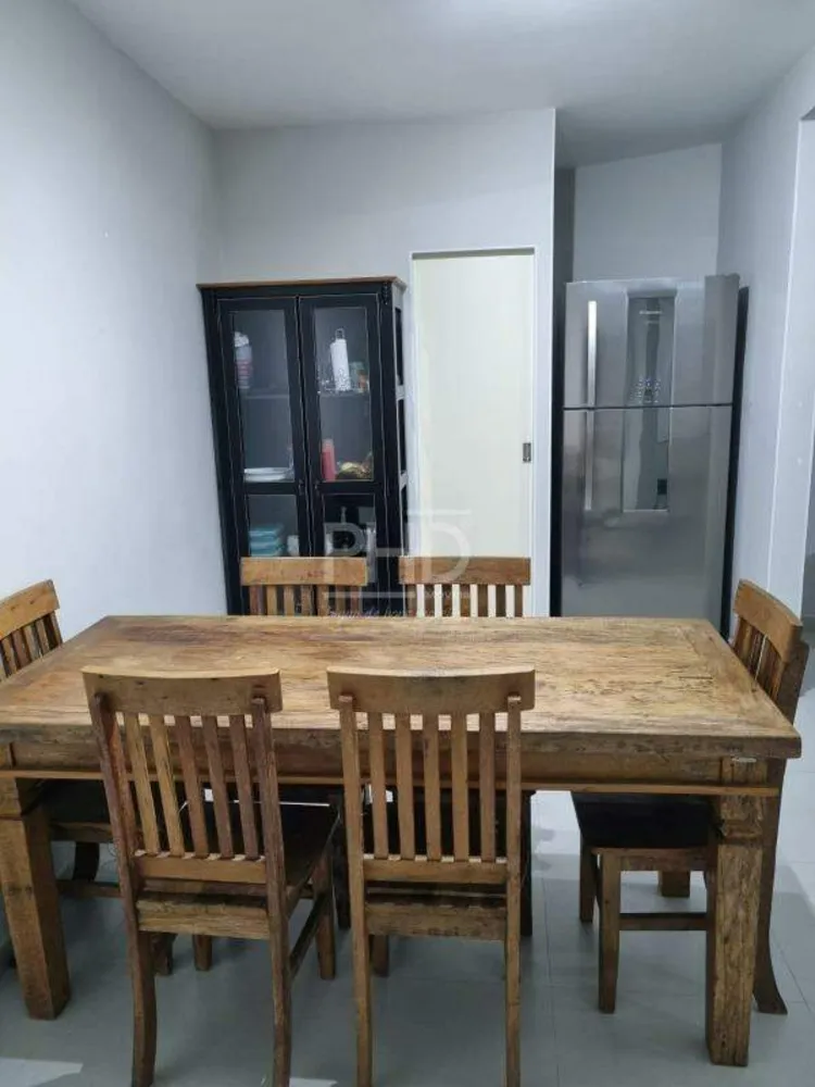 Casa, 4 quartos, 270 m² - Foto 4