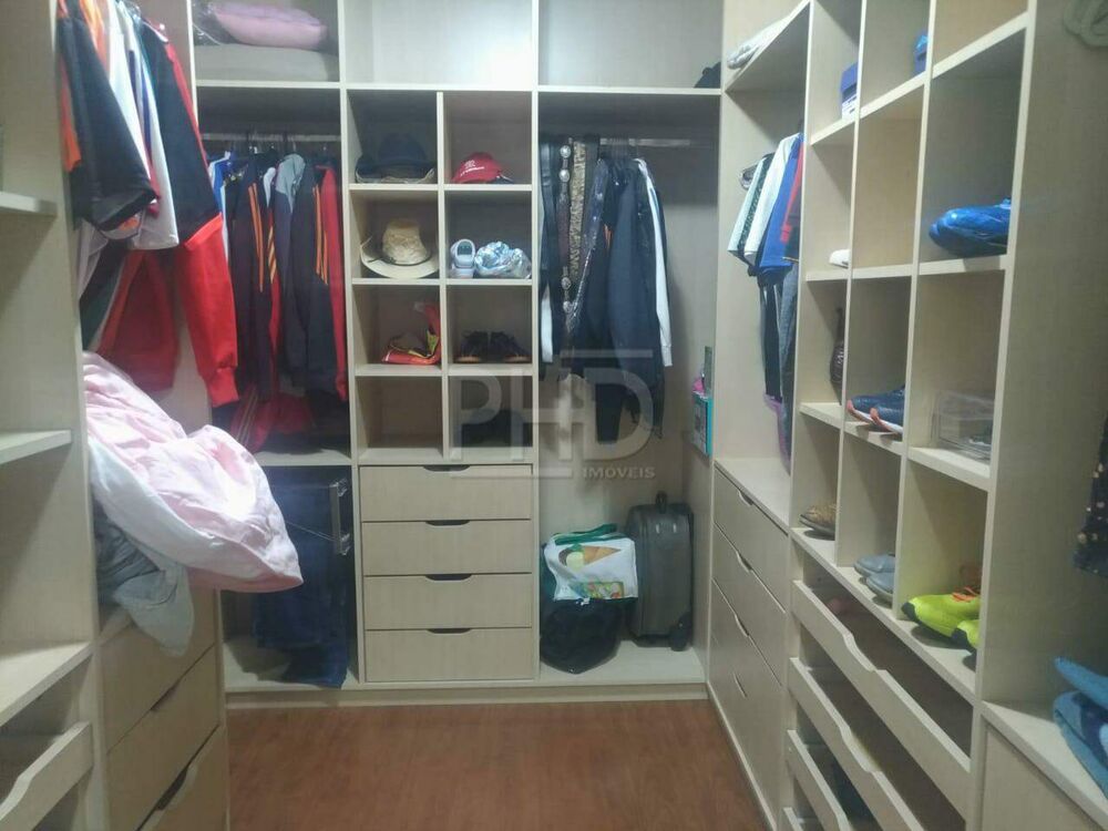 Sobrado, 3 quartos, 265 m² - Foto 1