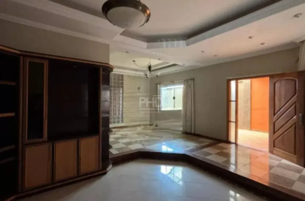Sobrado, 5 quartos, 240 m² - Foto 1