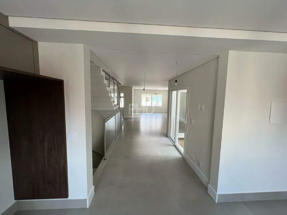 Sobrado, 3 quartos, 250 m² - Foto 3