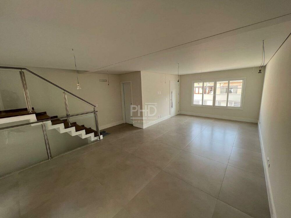 Sobrado, 3 quartos, 250 m² - Foto 2