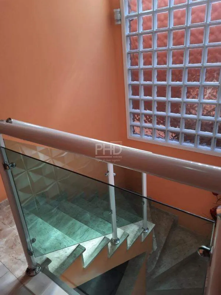 Sobrado, 3 quartos, 207 m² - Foto 1
