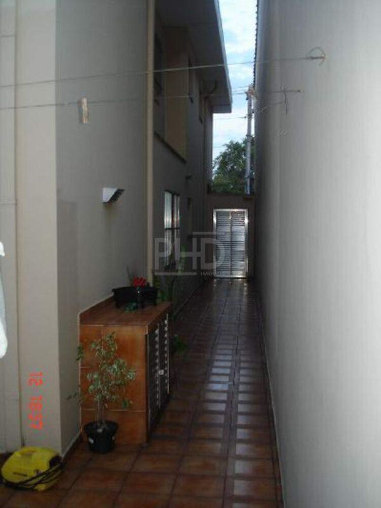 Sobrado à venda com 3 quartos, 238m² - Foto 4