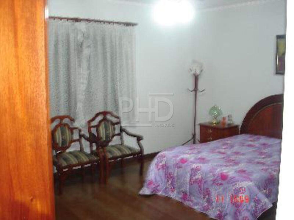 Sobrado à venda com 3 quartos, 238m² - Foto 2