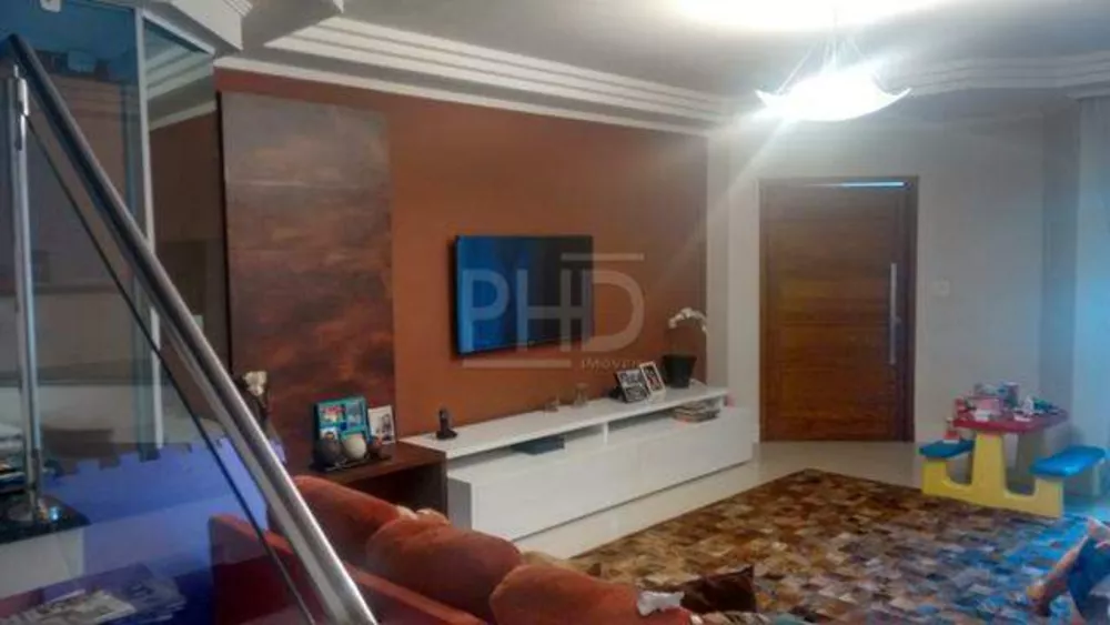 Sobrado, 3 quartos, 265 m² - Foto 1