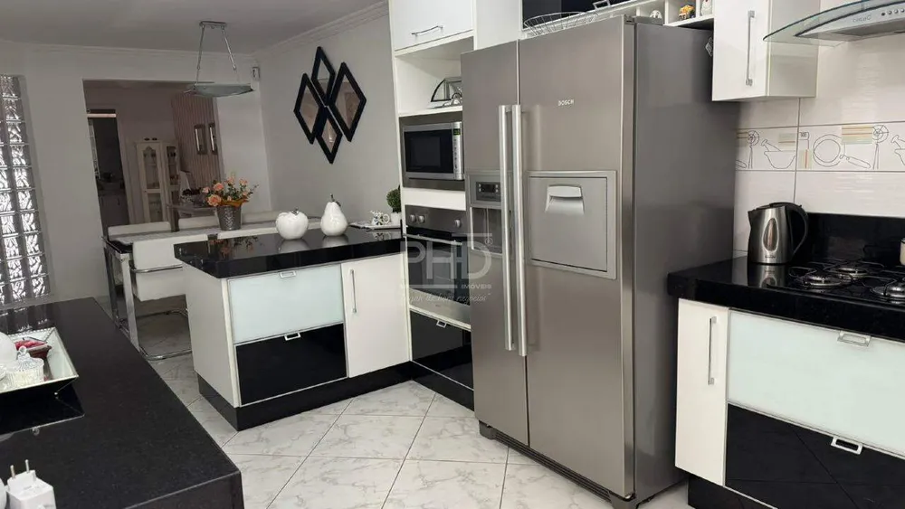 Casa, 3 quartos, 206 m² - Foto 5
