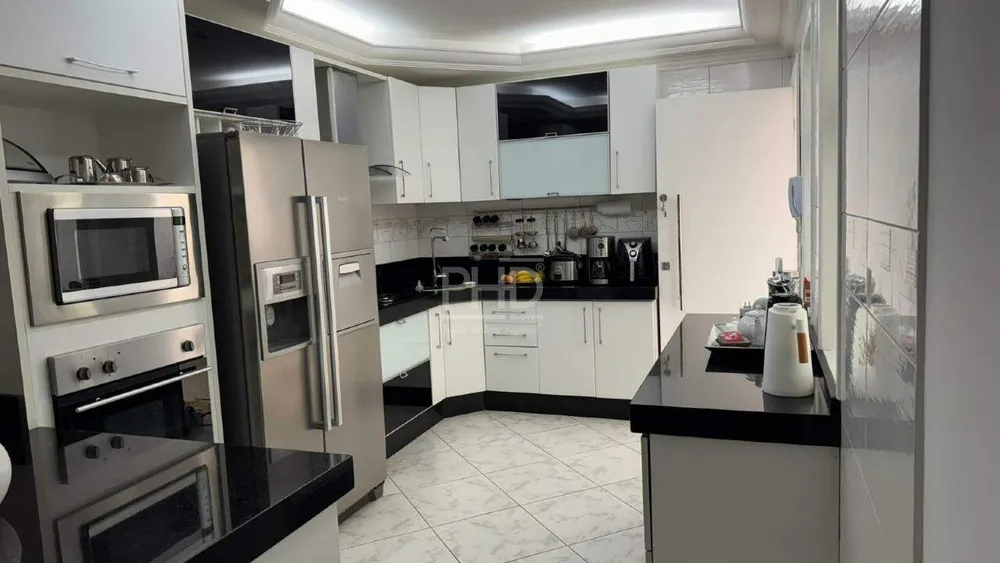 Casa, 3 quartos, 206 m² - Foto 11