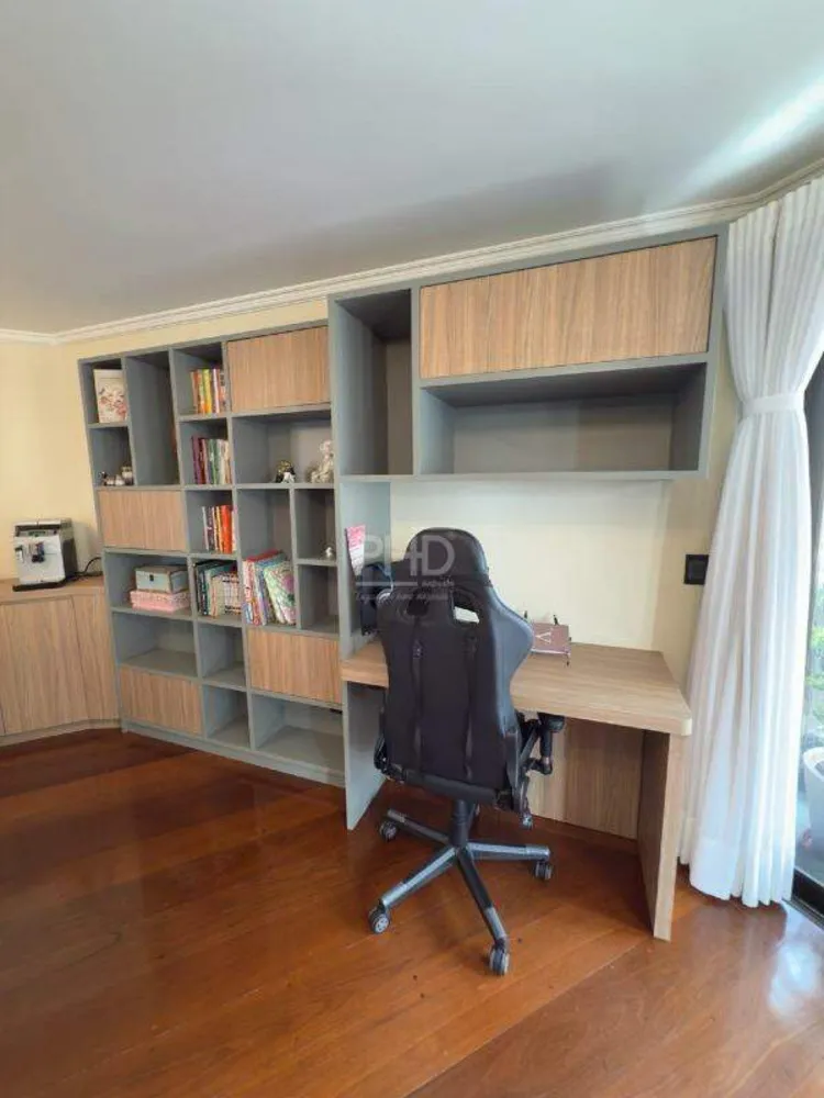 Apartamento, 5 quartos, 200 m² - Foto 1