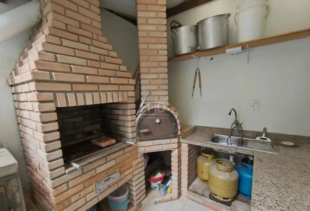 Sobrado, 6 quartos, 235 m² - Foto 1