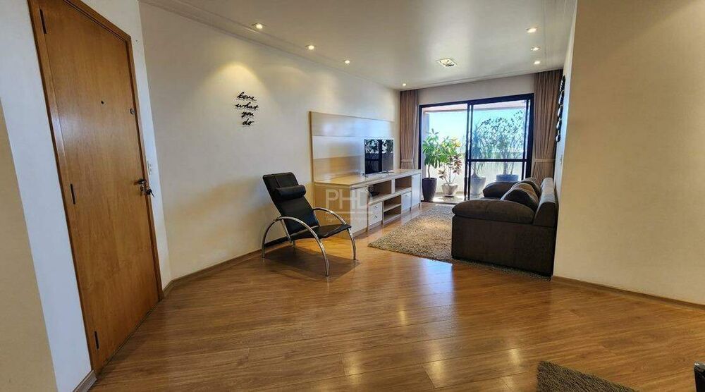 Apartamento à venda com 3 quartos, 130m² - Foto 2