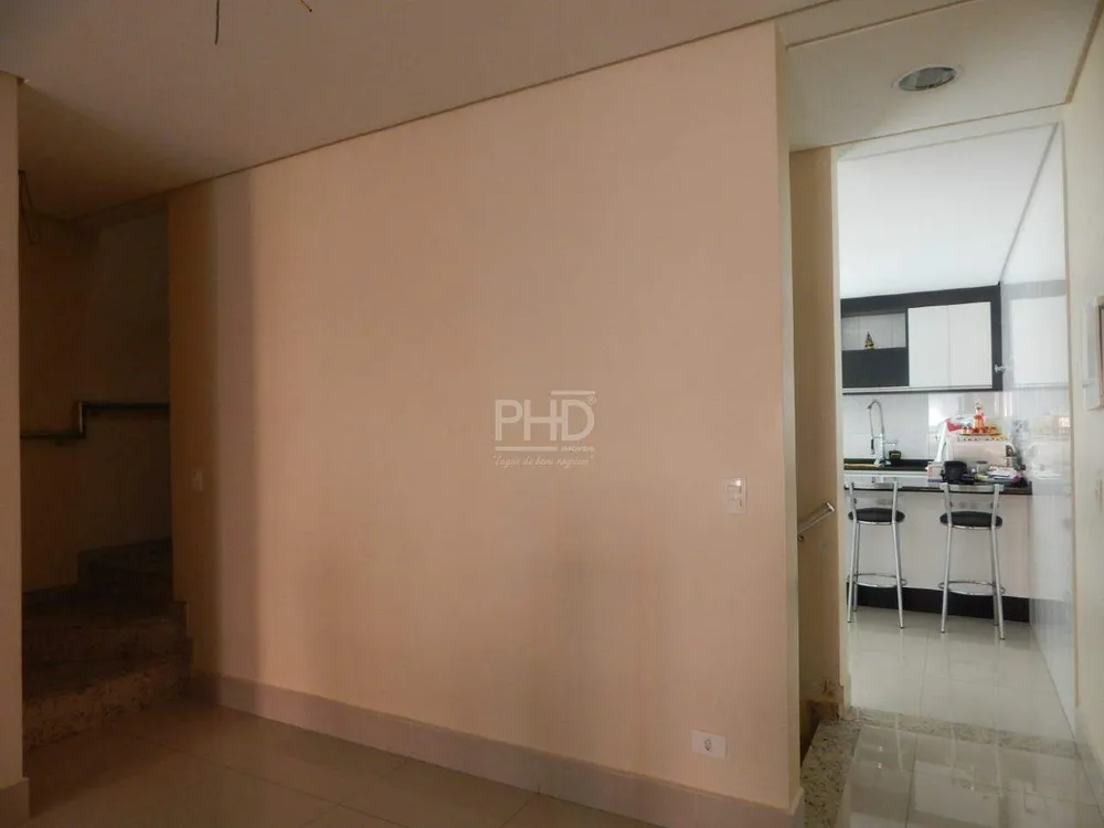 Sobrado, 3 quartos, 246 m² - Foto 1