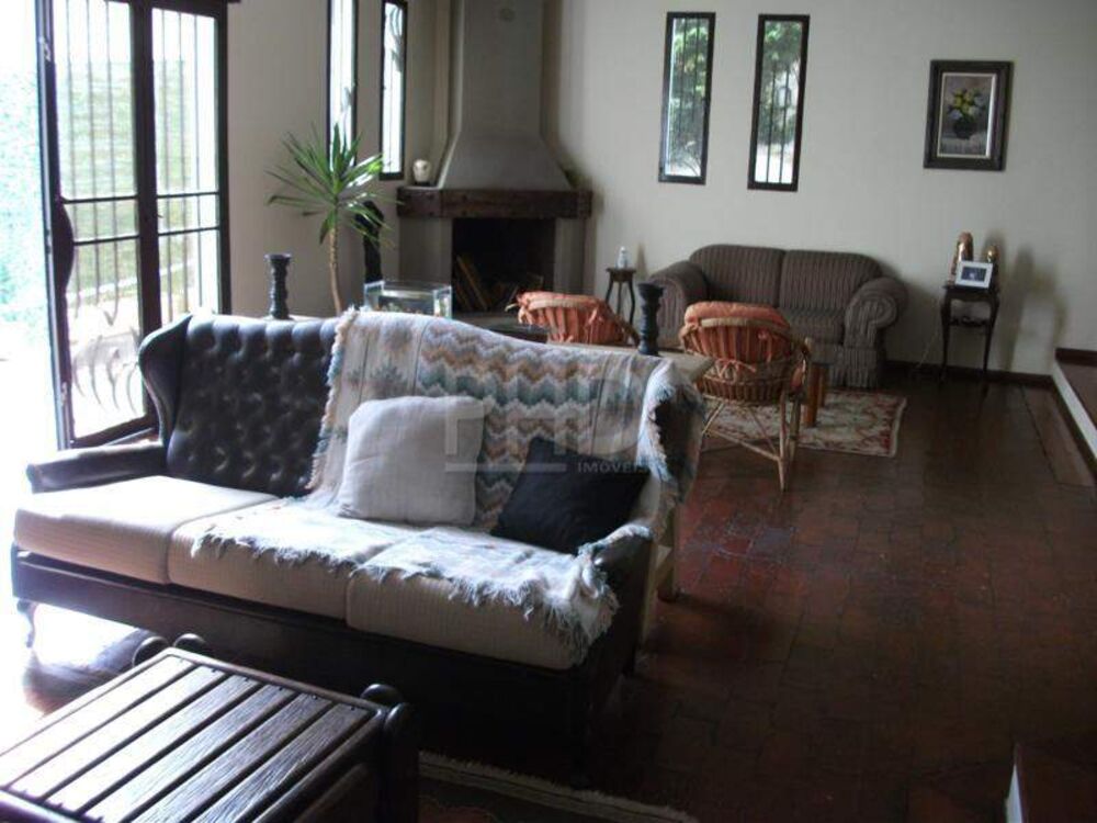 Sobrado, 4 quartos, 495 m² - Foto 1