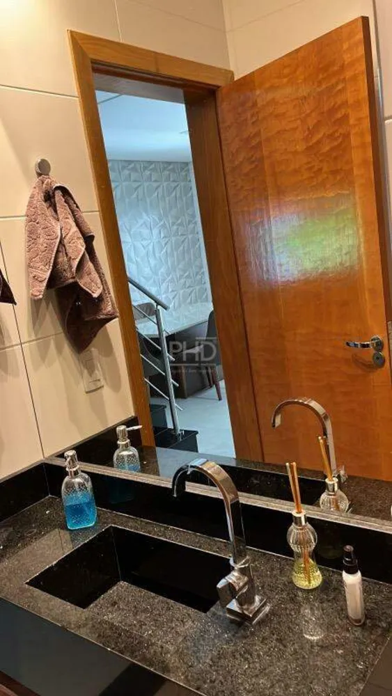 Sobrado, 5 quartos, 243 m² - Foto 1